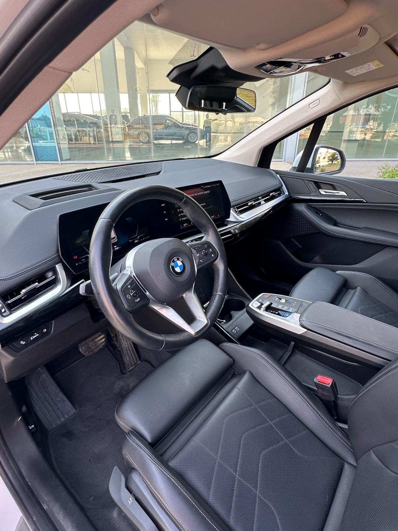 BMW 218 d Luxury auto possibilità noleggio no scoring