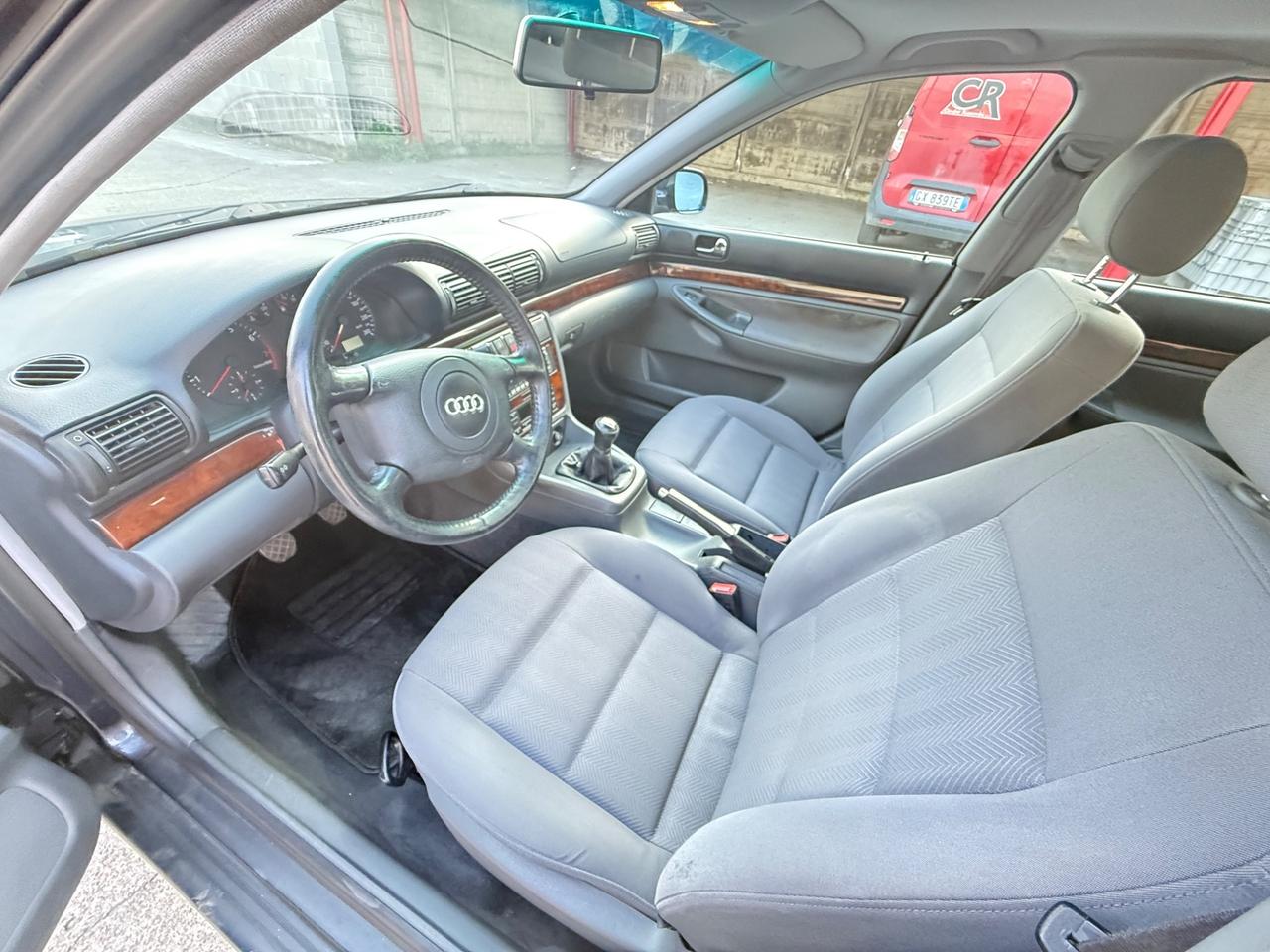 Audi A4 1.8 20V cat Advance