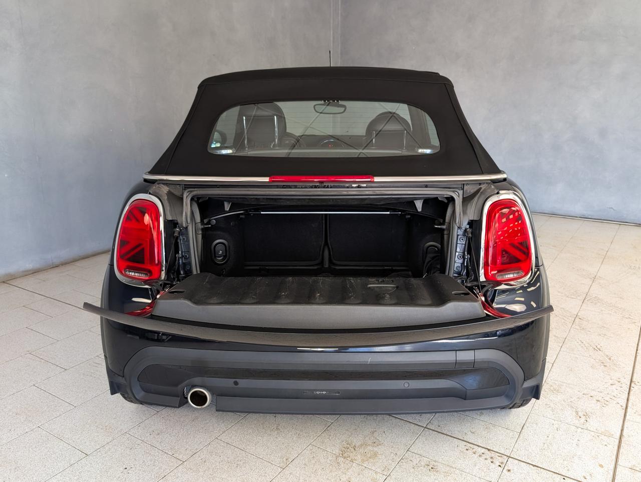 Mini mini iv f54-f55-f56-f57 mini cabrio 1.5 cooper classic auto 1.5 Cooper Premium Plus