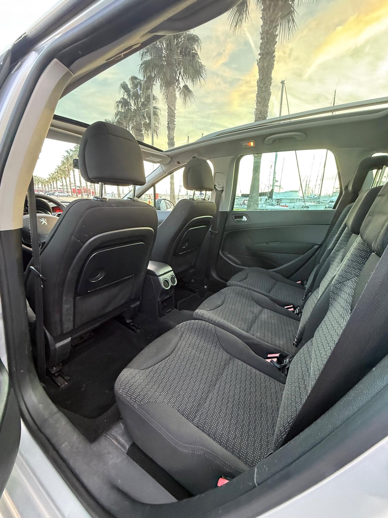 Peugeot 308 1.6 HDi 110CV 5p. Féline (6 Marce)