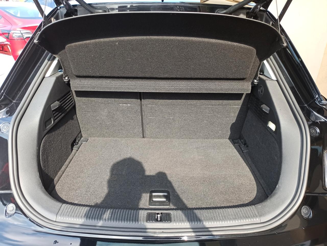 Audi A1 1.6 TDI 105 CV Attraction SLINE