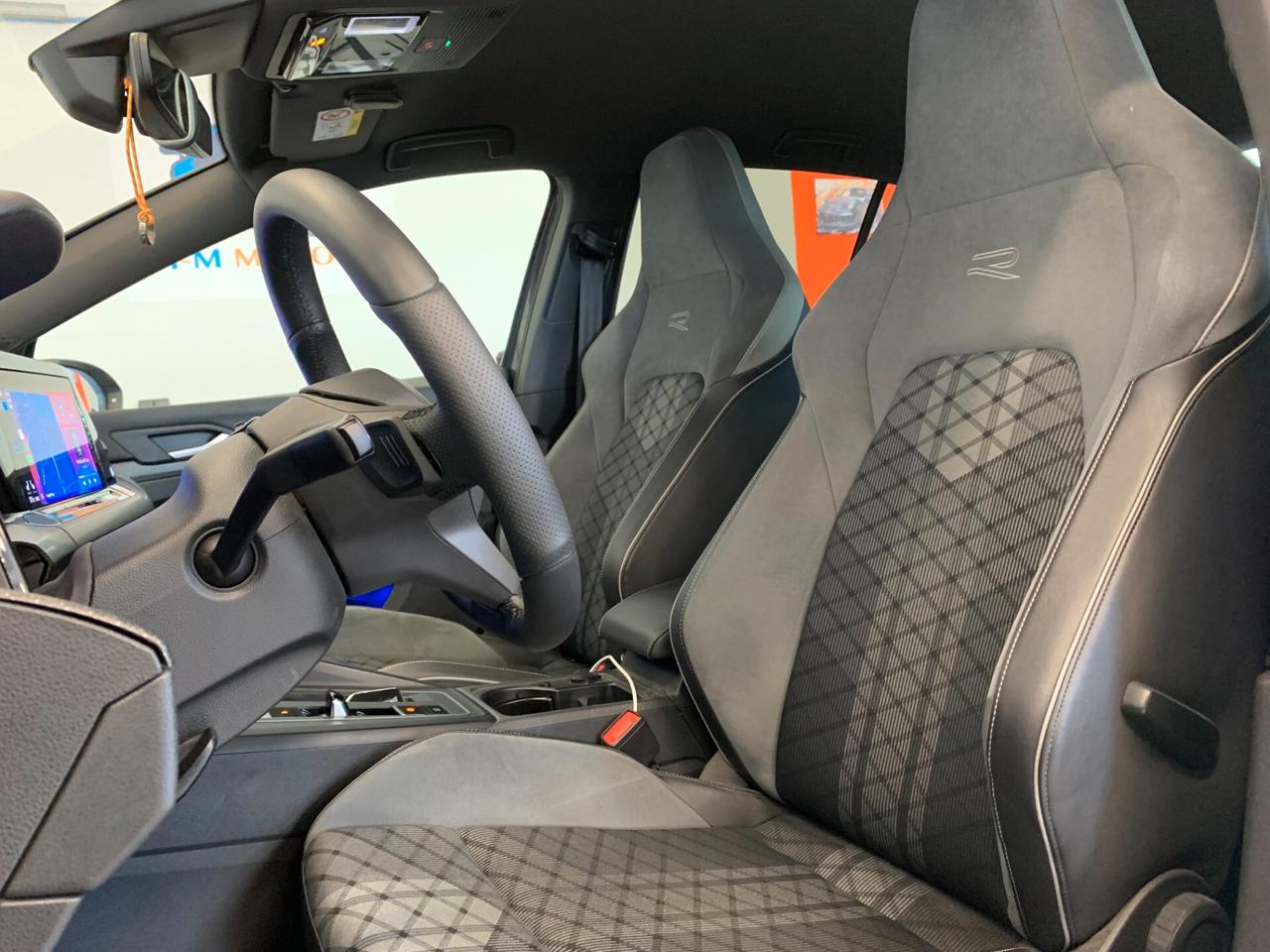 Volkswagen Golf 2.0 TDI 150 CV DSG SCR R-Line