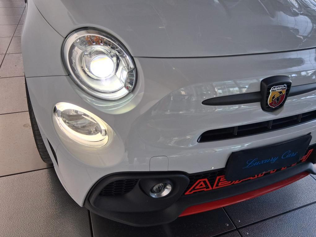 ABARTH 695 1.4 TURBO T-JET ESSEESSE 180 CV