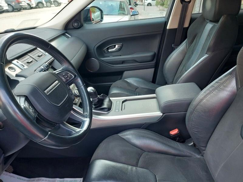 Land Rover Range Rover Evoque 2.2 TD4 150 CV 5p. Pure