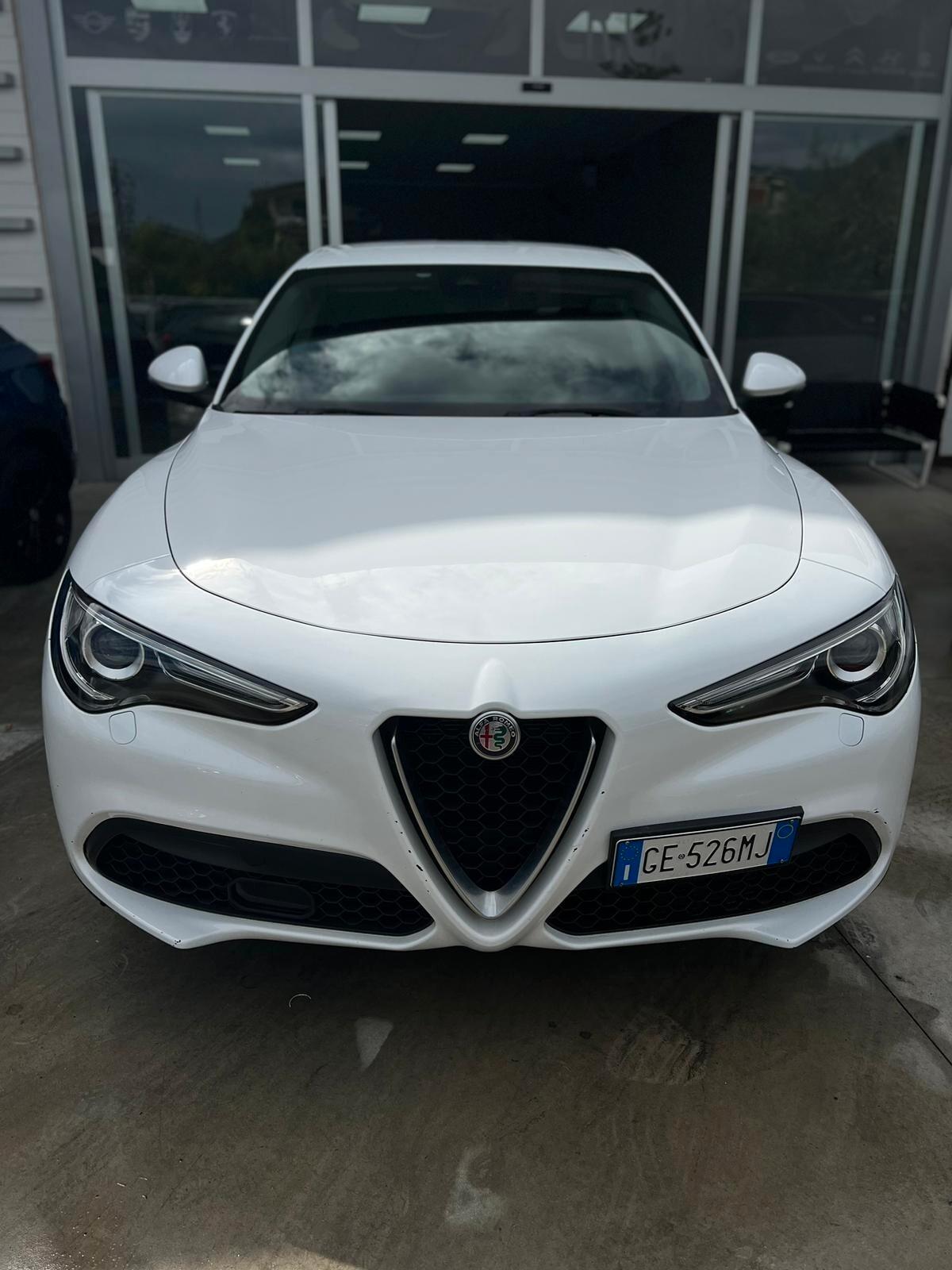 Alfa Romeo Stelvio 2.2 Turbodiesel 190 CV AT8 Q4 Executive