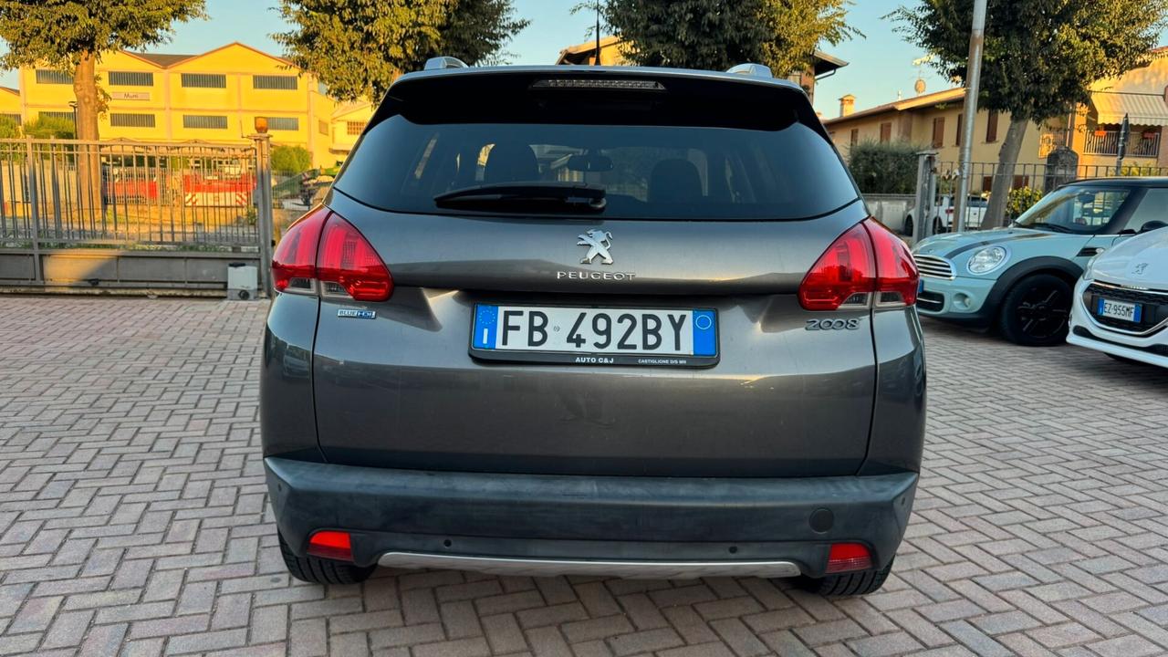 Peugeot 2008 BlueHDi 100 Black Matt