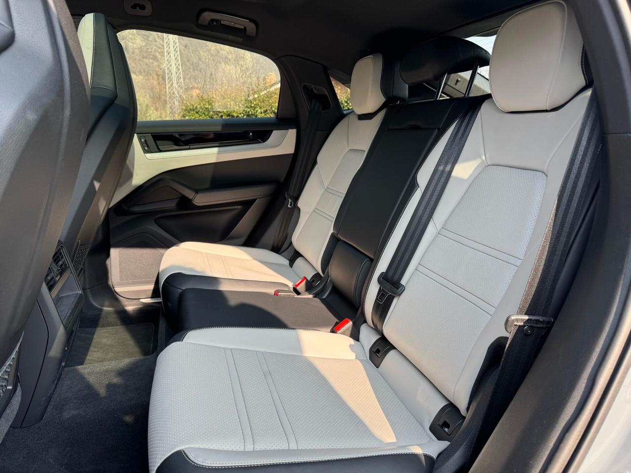 Porsche Cayenne Coupé 3.0 V6 E-Hybrid