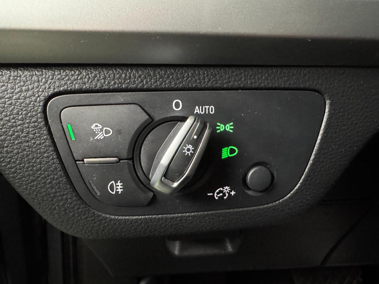 Audi Q5 40 2.0 tdi mhev Business quattro 204cv s-tronic GANCIO TRAINO SOSP. ADATTIVE