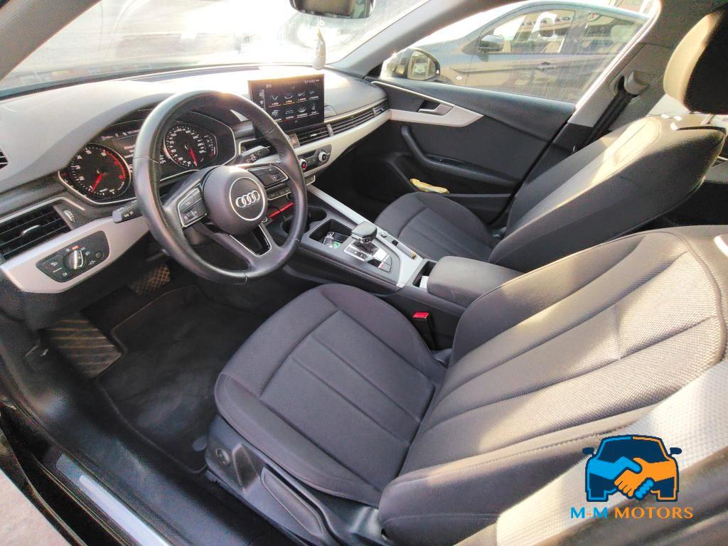 Audi A4 Berlina A4 35 2.0 tfsi mhev Business 150cv s-tronic