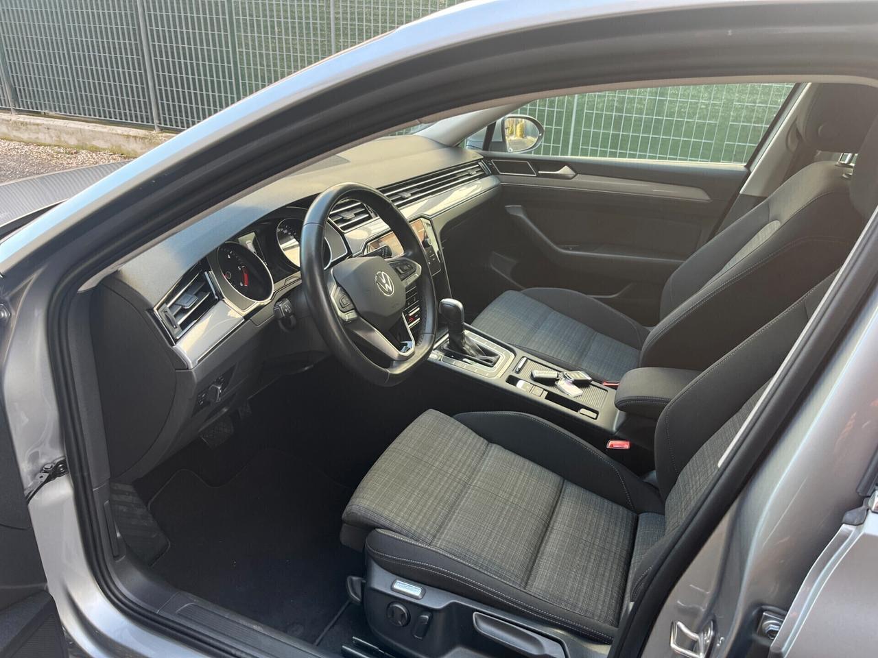 Volkswagen Passat Variant 2.0 TDI SCR EVO DSG Business 04/2021