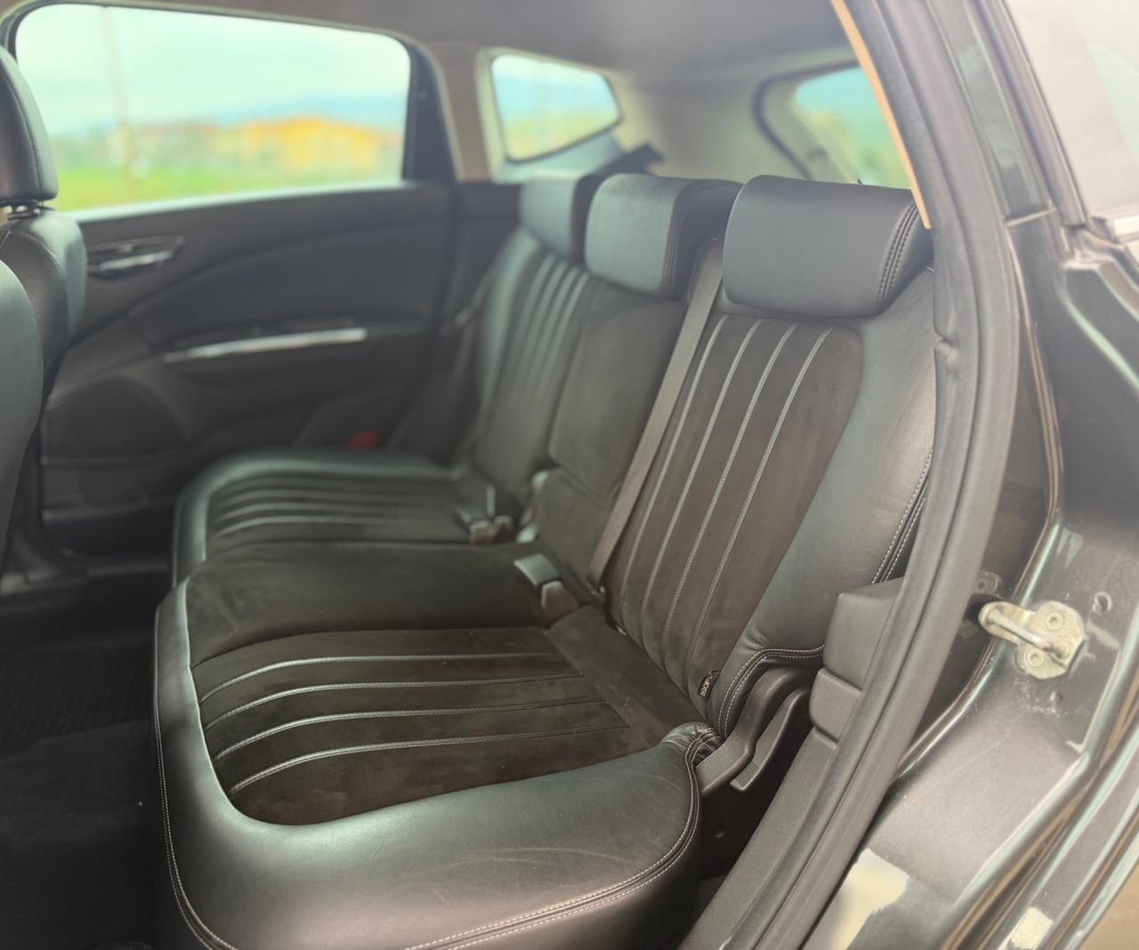 Lancia Delta 1.6 MJT DPF Gold