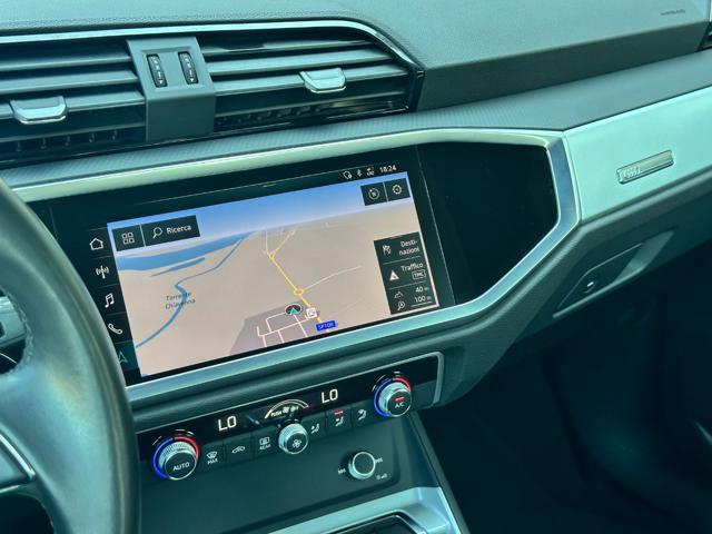 AUDI Q3 35 TDI S tronic Business