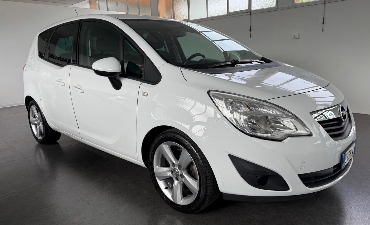 Opel Meriva 1.7 CDTI 110CV b-color