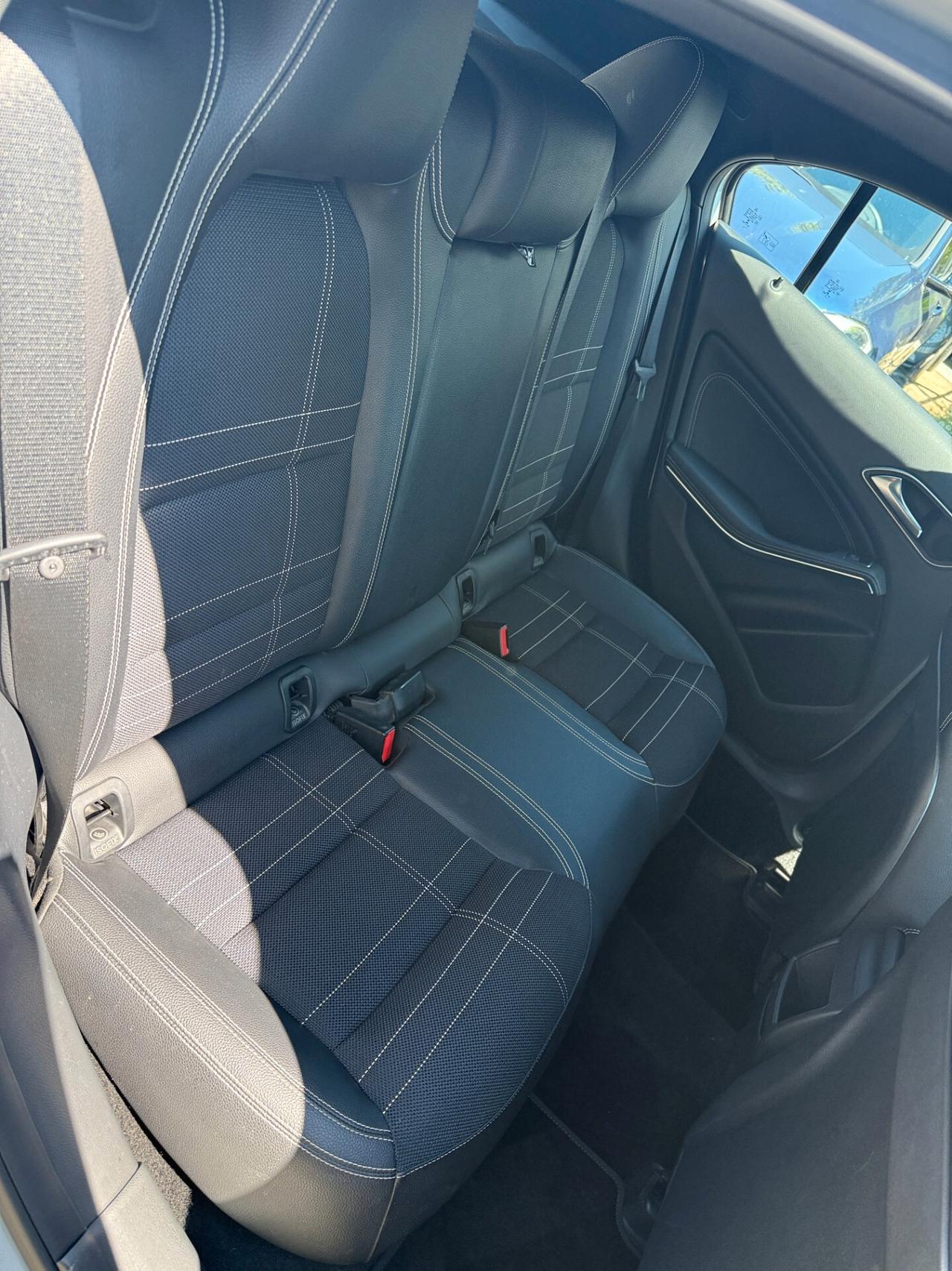 Mercedes-benz A 180 A 180 d Automatic Premium