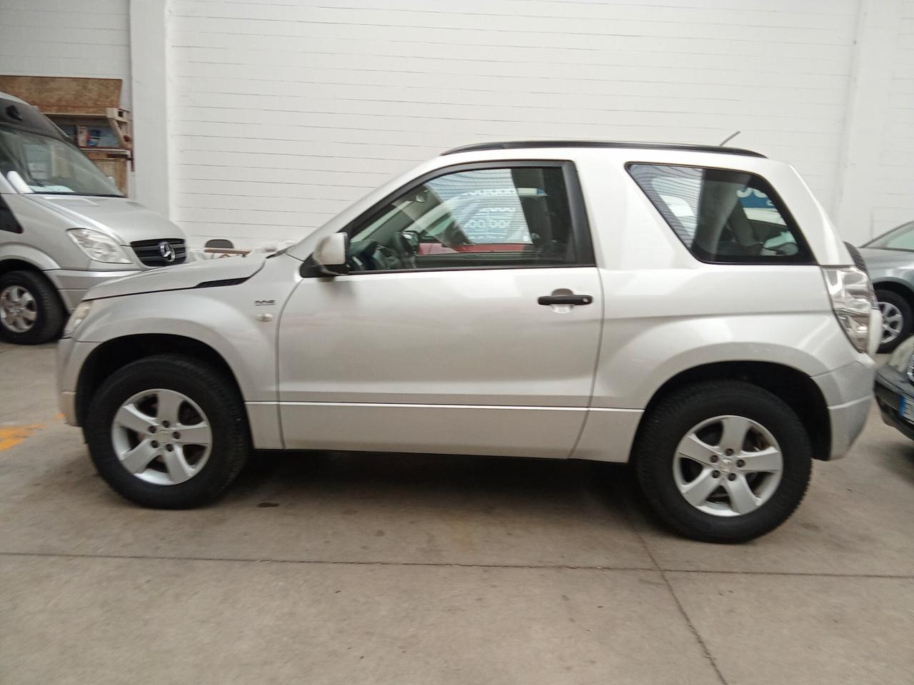 Suzuki Grand Vitara 1.9 DDiS 3 porte/4X4/PROBLEMI MOTORE/