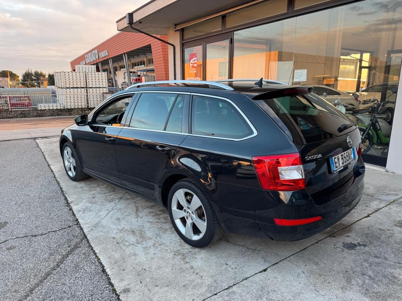 Skoda Octavia 1.6 TDI CR 105 CV Ambition
