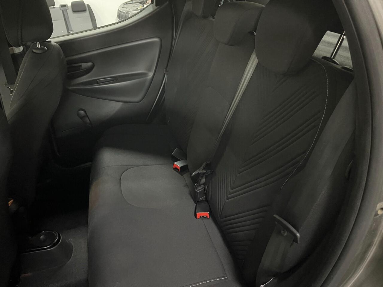 Lancia Ypsilon 1.0 FireFly 5 porte S&S Hybrid Gold