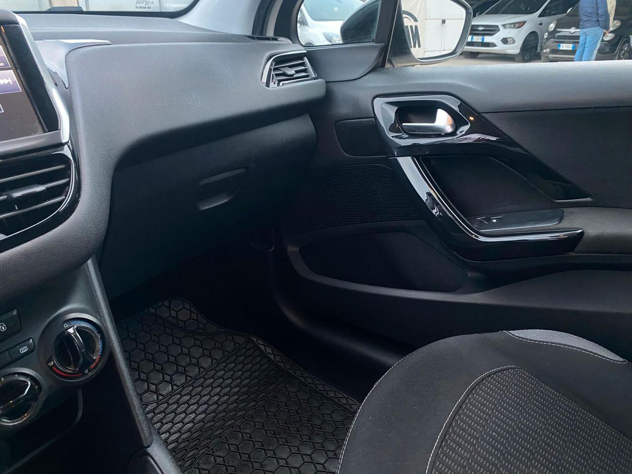 Peugeot 208 BlueHDi 75 S&S 5 porte Active