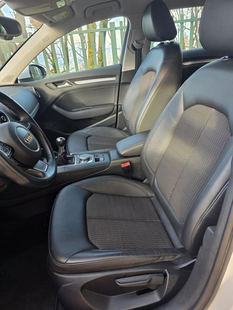 Audi A3 SPB 1.6 TDI clean diesel Ambition
