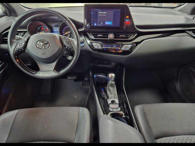 TOYOTA C-HR (2016-2023) - 1.8 Hybrid E-CVT Trend