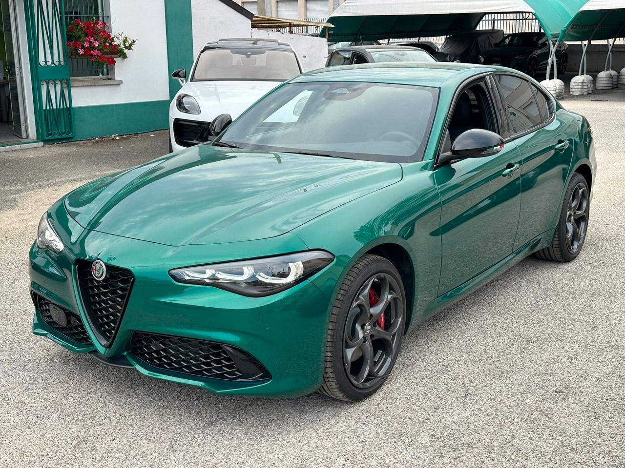 ALFA ROMEO GIULIA TRIBUTO ITALIANO 2.0 TURBO 280 CV AT8 AWD Q4