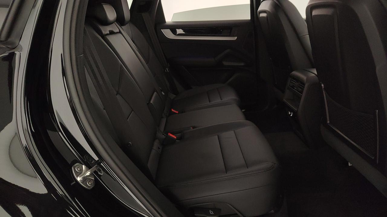 PORSCHE Cayenne 3.0 tiptronic