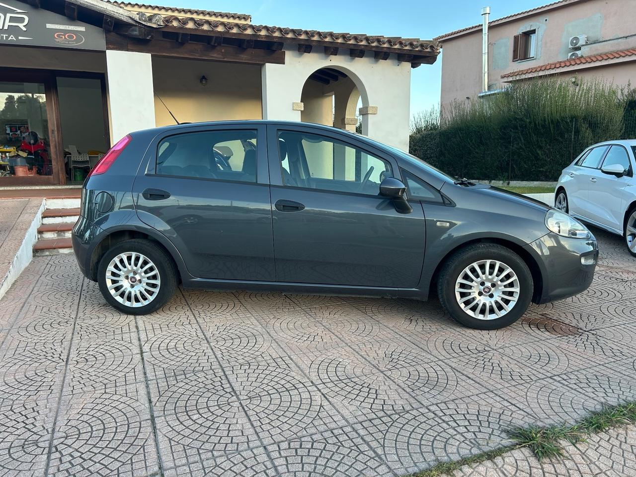 Fiat Punto 1.3 MJT II S&S 95 CV 5 porte Street