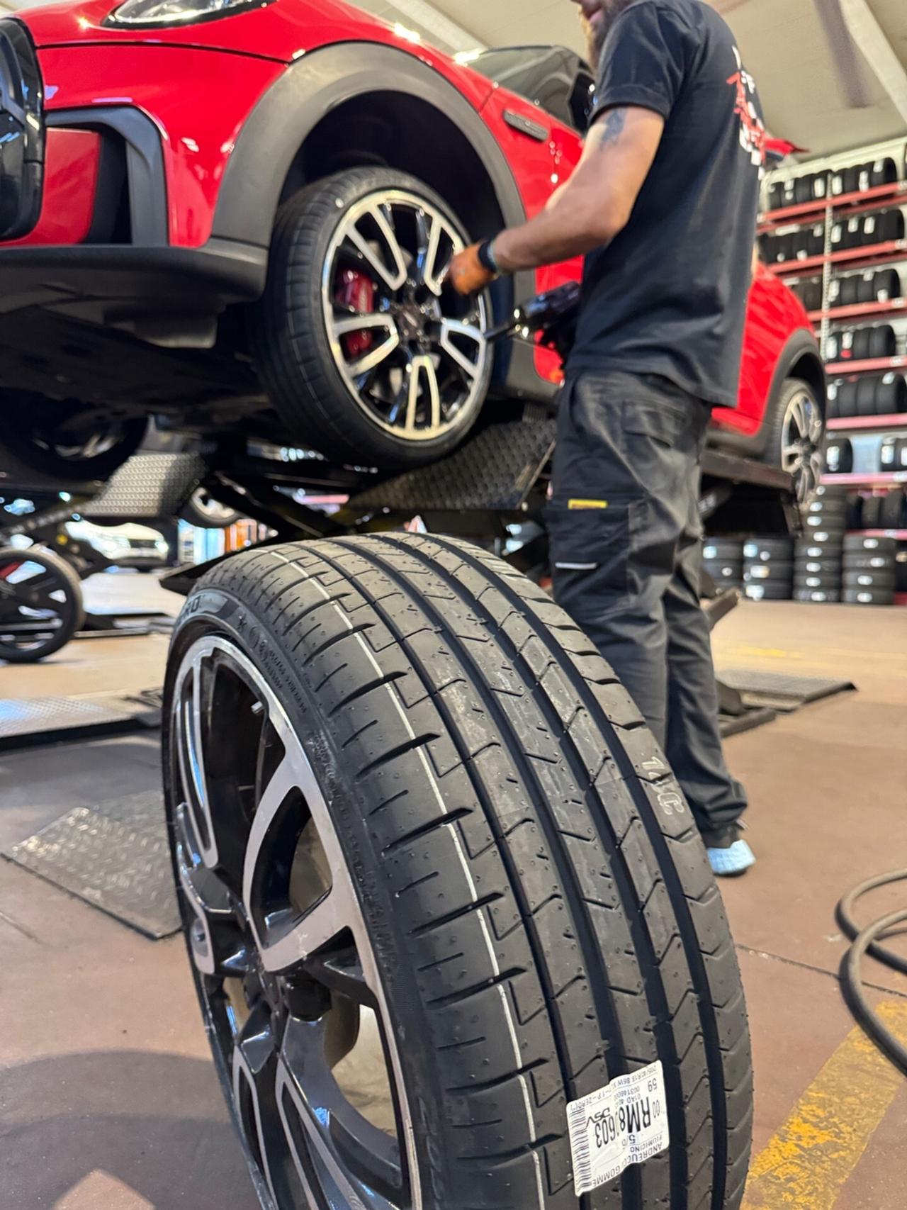 Mini John Cooper Works JCW