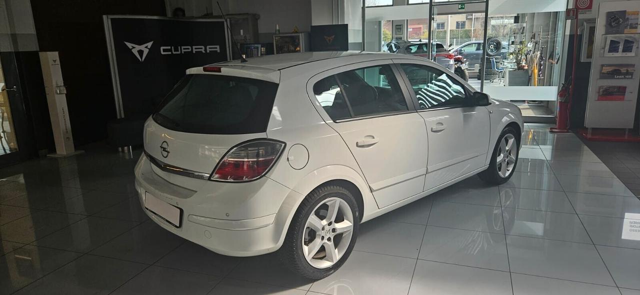 Opel Astra 5p 1.7 cdti Enjoy 110cv