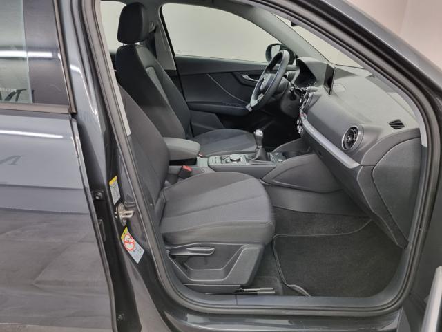 AUDI Q2 30 TDI Identity Black