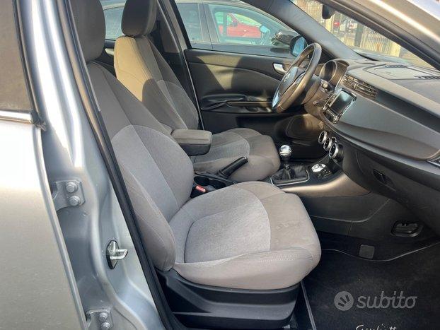 Alfa Romeo Giulietta 1.6 JTDm-2 105 CV Exclusive