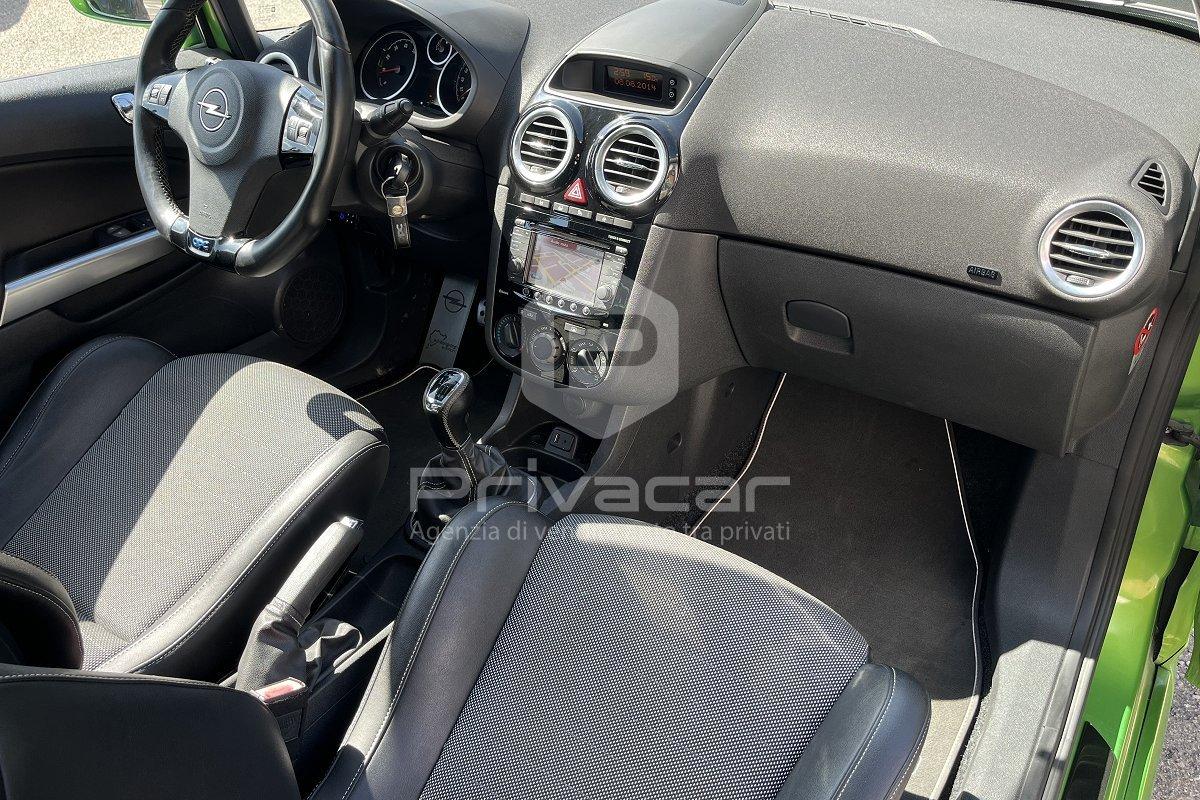 OPEL Corsa 1.6 T 210CV 3 porte Nürburgring Edition OPC