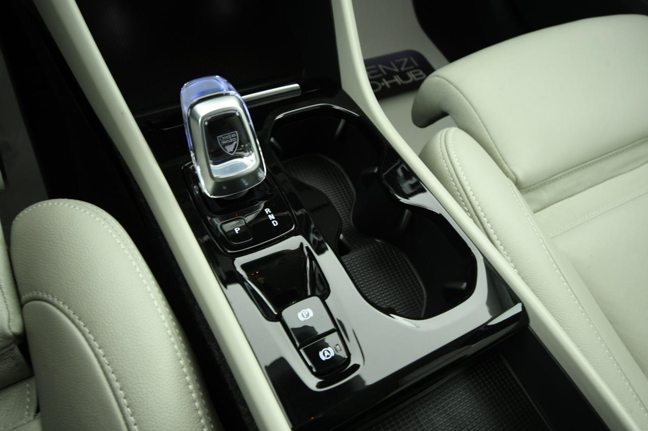 VOLVO XC40 1.5 t5 phev Inscription auto PELLE+APP CONNECT