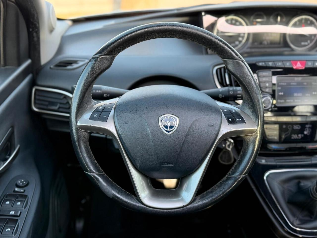 Lancia Ypsilon Tetto Apribile 2016 -GPL Ecochic Gold