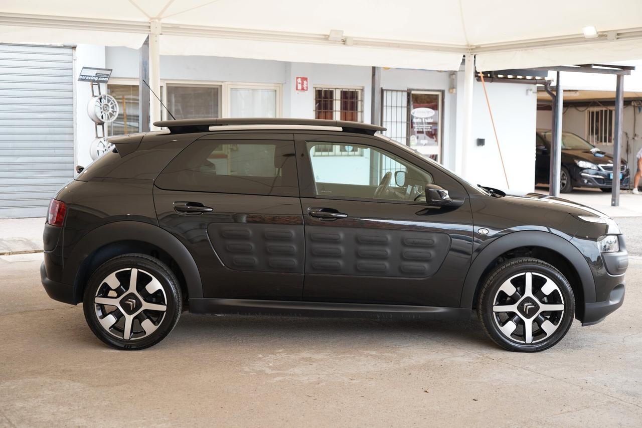 Citroen C4 Cactus BlueHDi 100 Just Black