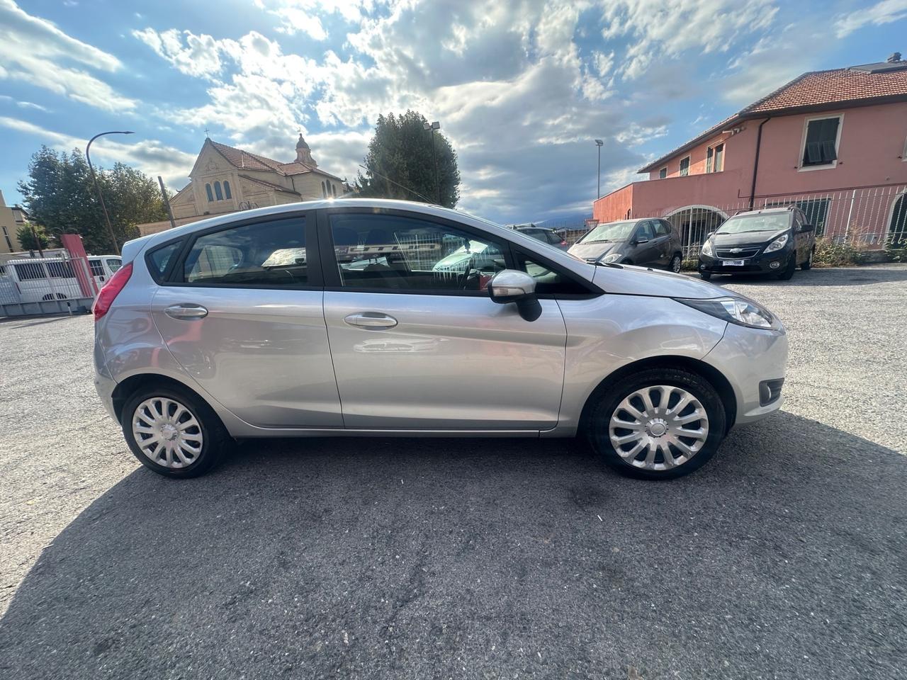 Ford Fiesta 1.5 TDCi 75CV 5 porte