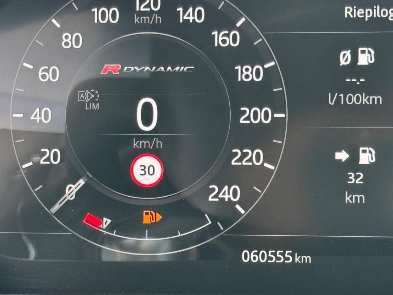 Range Rover Velar - 2.0 Si4 250 CV R-Dynamic S-
