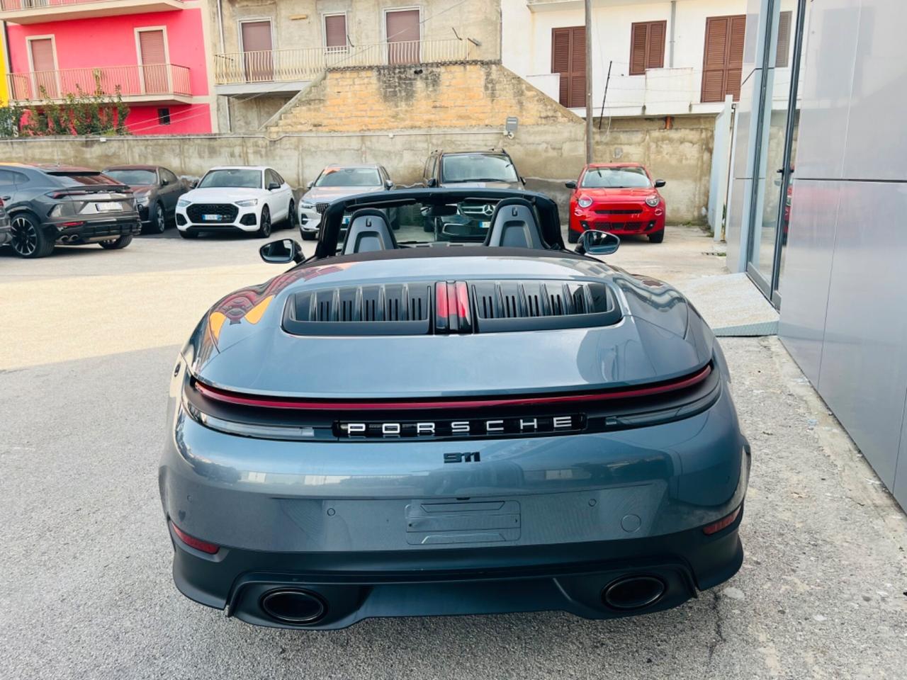 Porsche 992 Carrera Cabrio possibilità noleggio no scoring