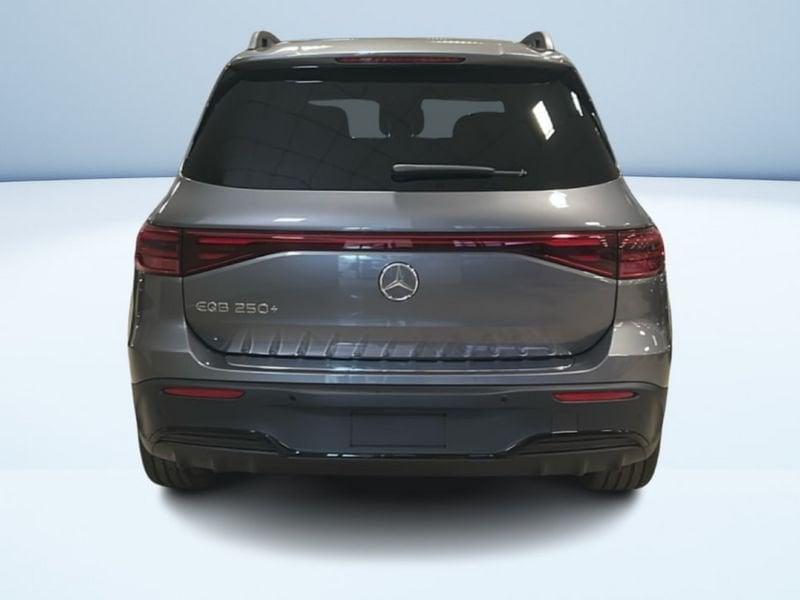 Mercedes-Benz EQB EQA 250+ AMG Line Advanced