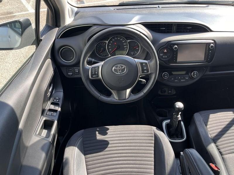 Toyota Yaris 1.3 Dual VVT-i 99cv Lounge