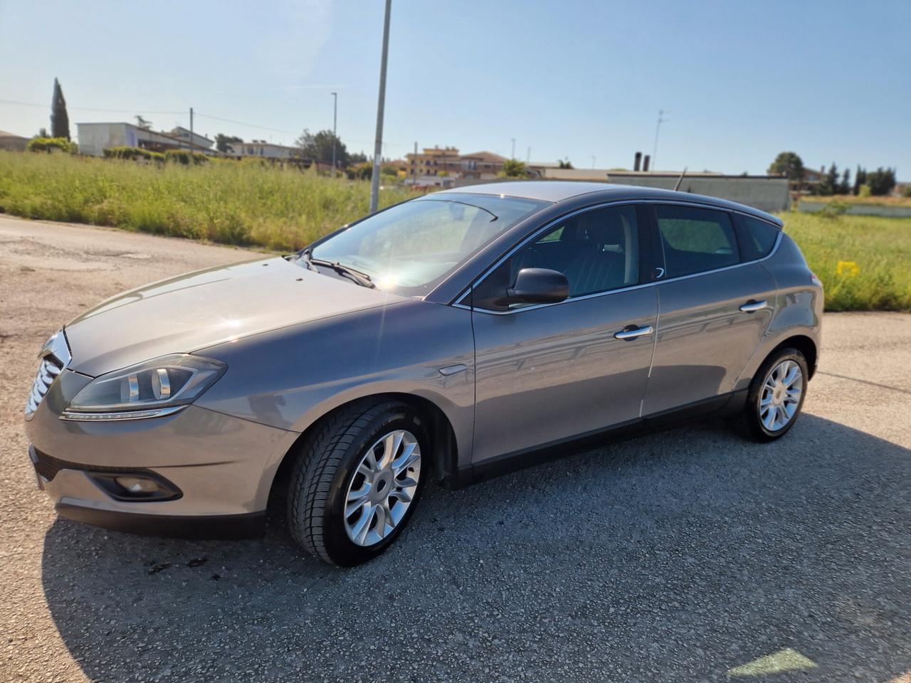 Lancia Delta 1.6 MJT DPF Gold