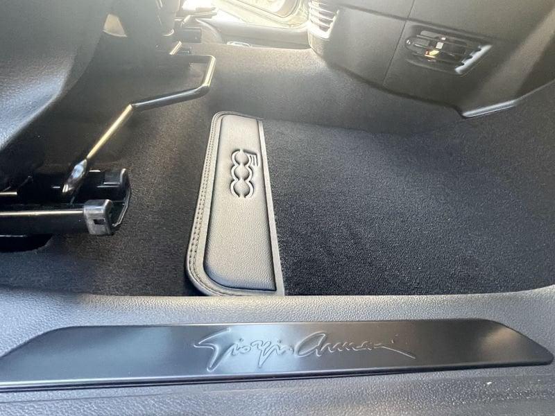 FIAT 500 Giorgio Armani Collector's Edition