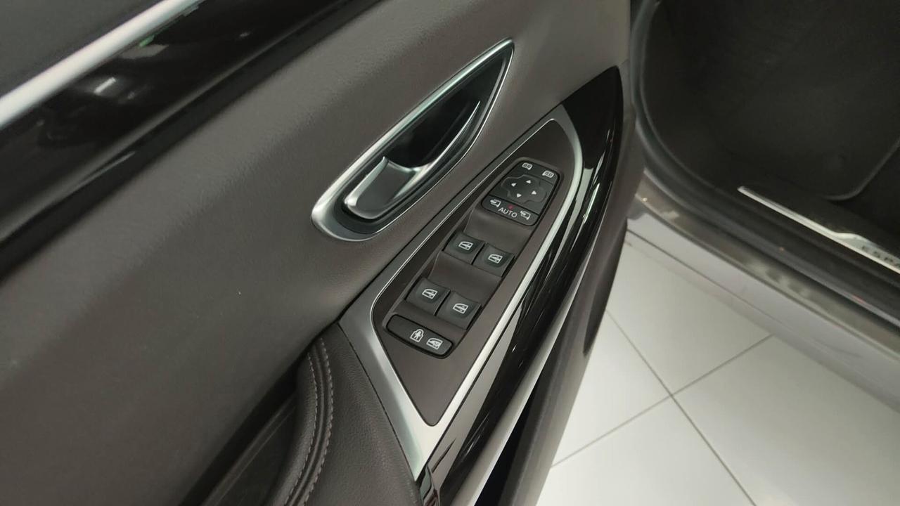 Renault Espace dCi 160CV EDC Energy Initiale Paris 4Control