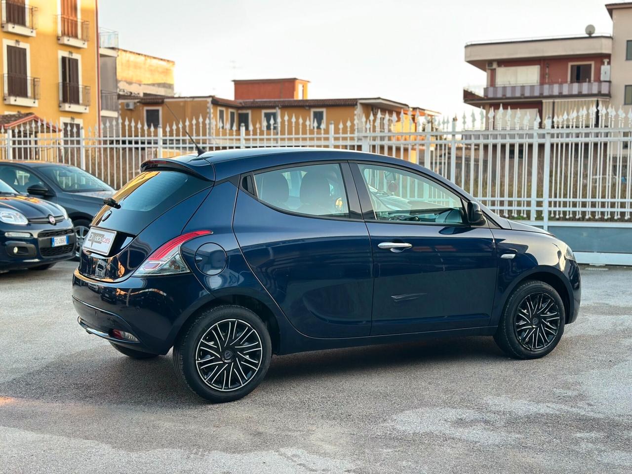 Lancia Ypsilon 1.2 69 CV 5 porte GPL Gold