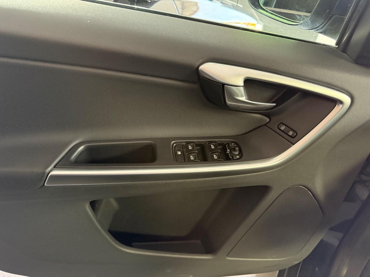 Volvo XC 60 2.4 D5 Summum