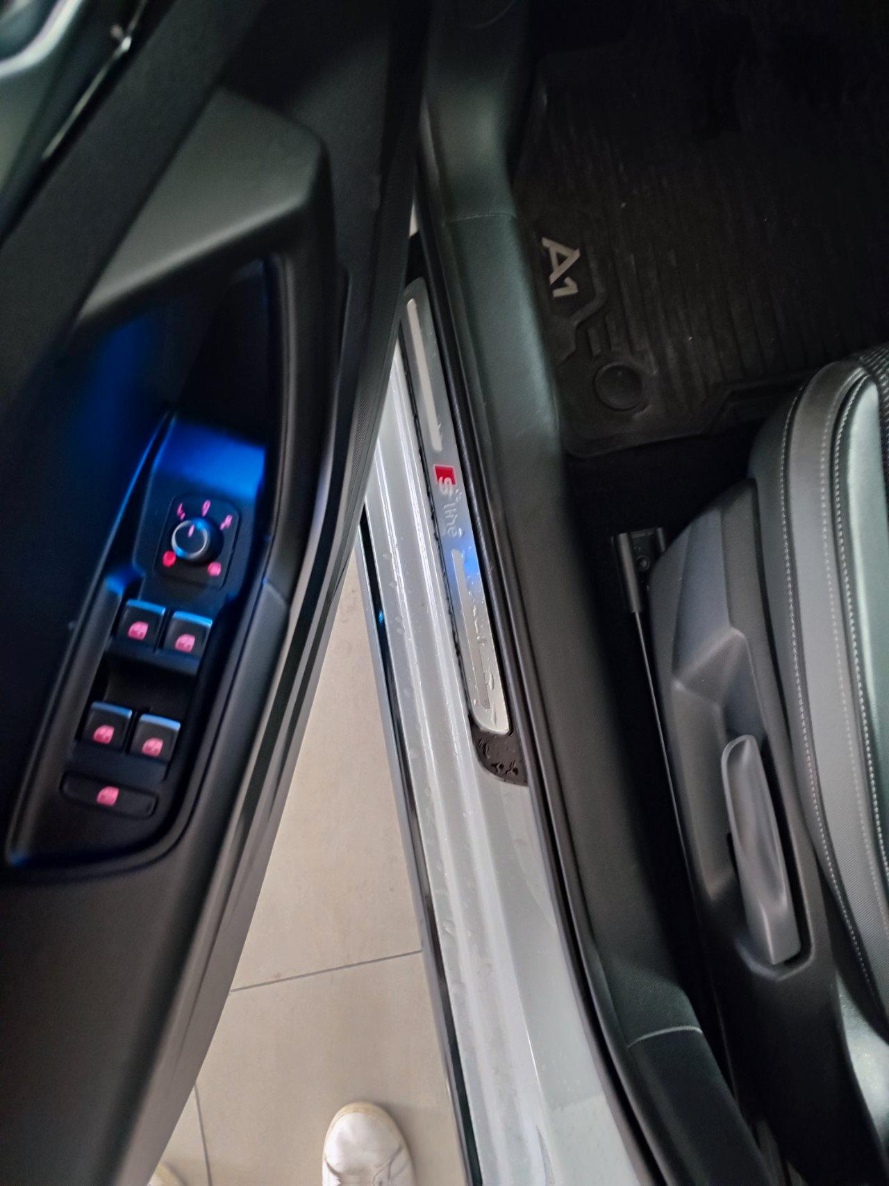 Audi A1 Allstreet 30 1.0 tfsi Identity Contrast 110cv