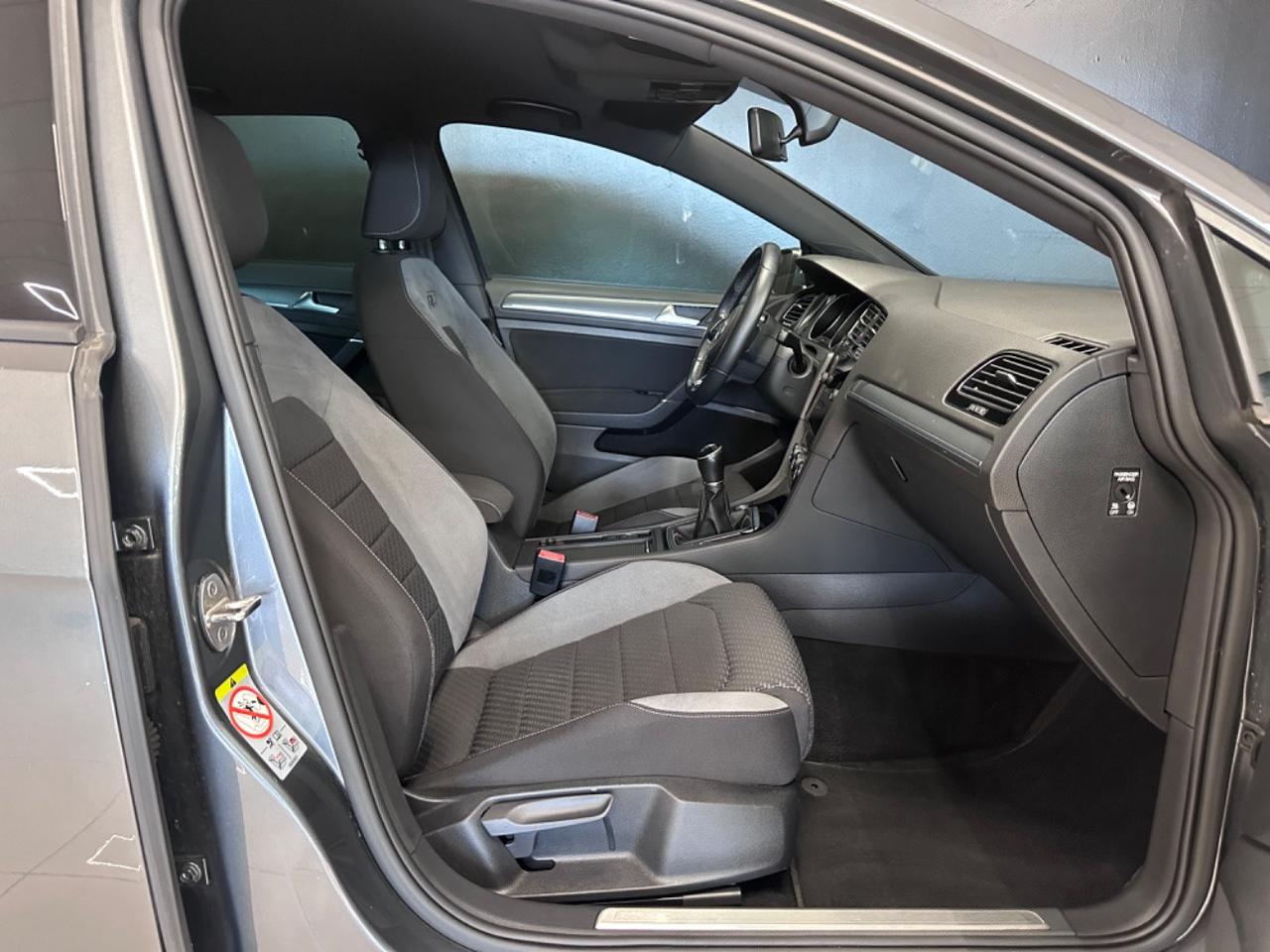 Volkswagen Golf 5 Porte Golf 5p 1.6 tdi Highline 115cv