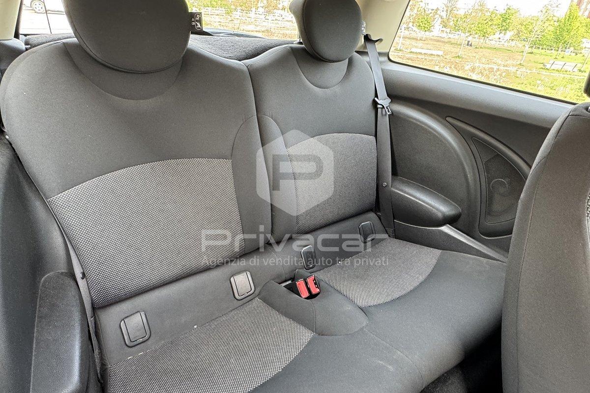 MINI Mini 1.6 16V One (55kW)