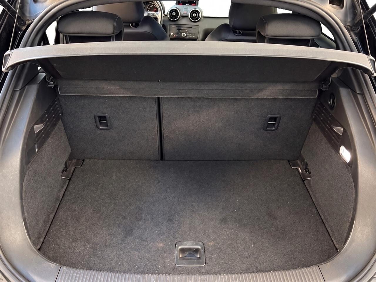 AUDI A1 SPORTBACK 1.6 S LINE 105CV — CAMBIO MANUALE, INTERNI MISTO PELLE