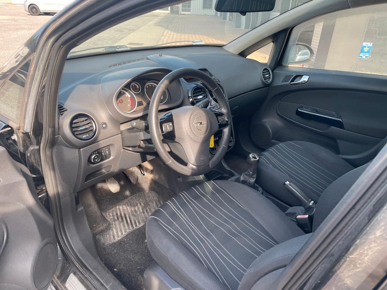 Opel Corsa 1.2 80CV 5 porte GPL-TECH Club